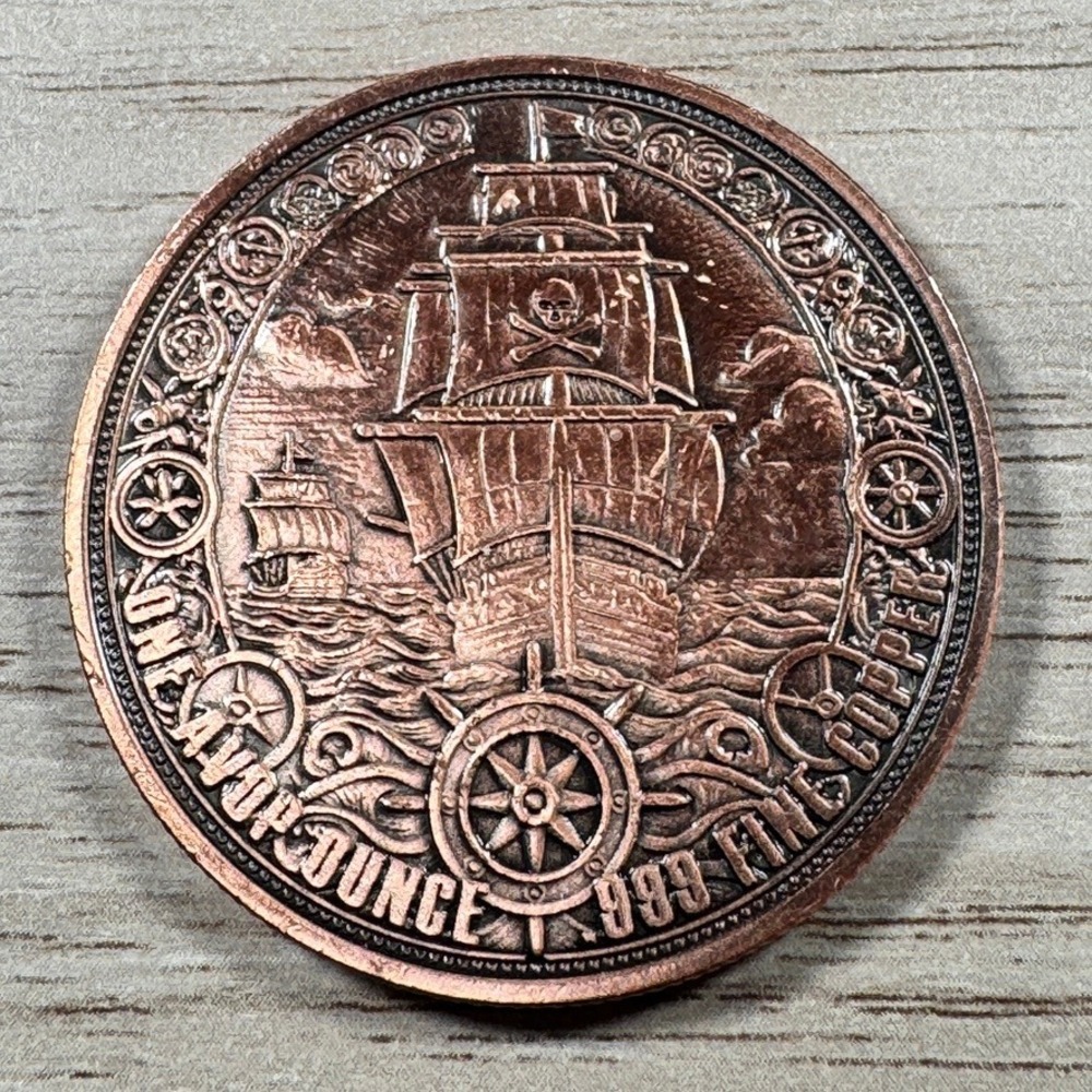 1oz .999 Fine Copper Round Pirate Skull Crossbones Galleon Ship Antiqued Coin - Picture 2 of 2